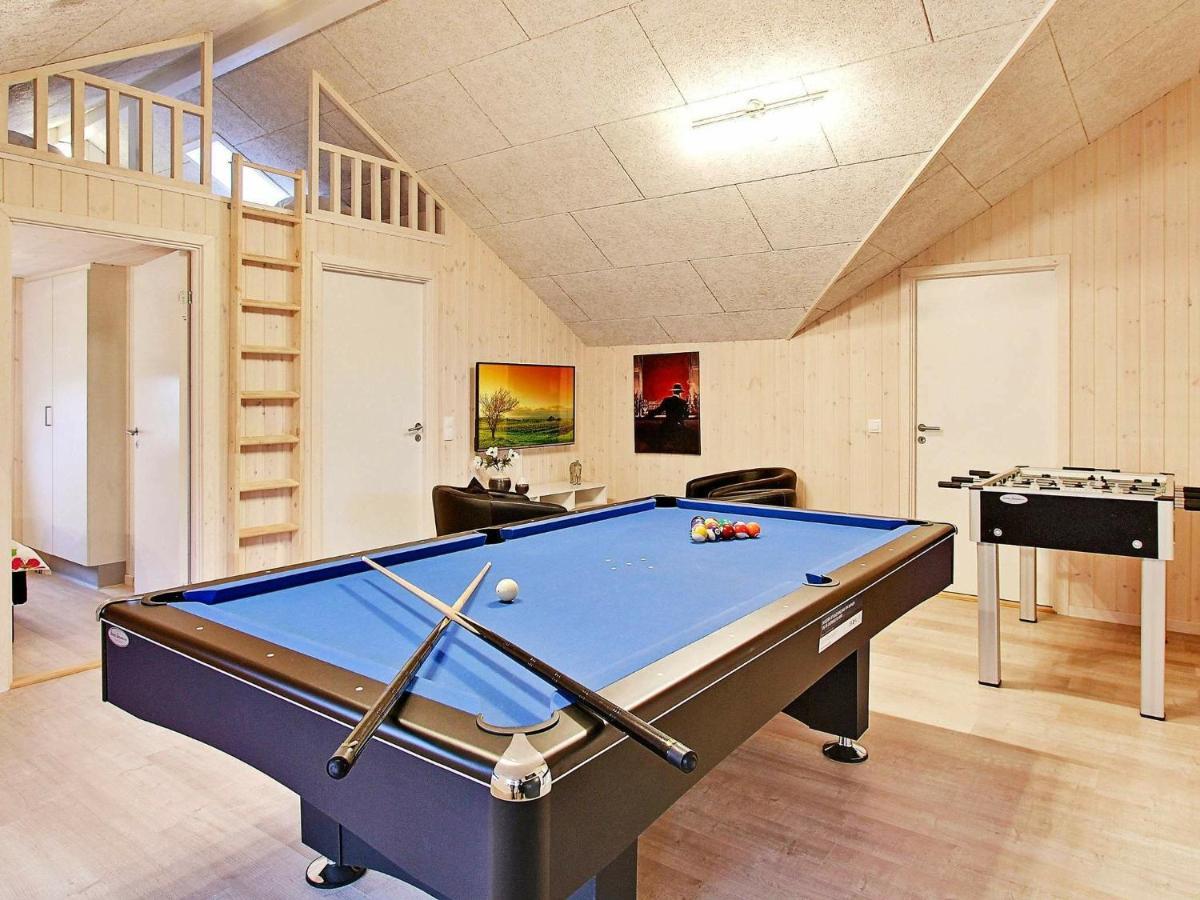 12 Person Holiday Home In Hasselberg Kappeln Kamer foto