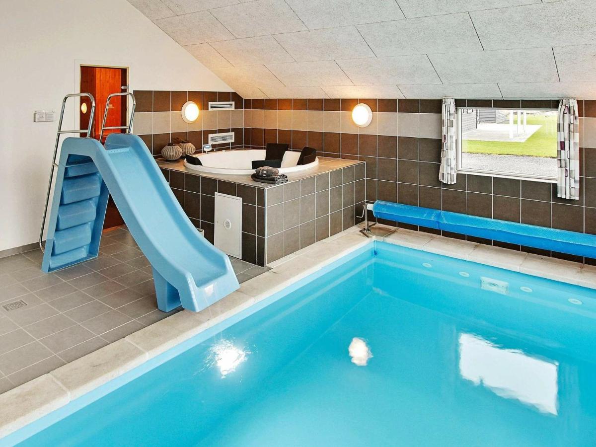 12 Person Holiday Home In Hasselberg Kappeln Kamer foto
